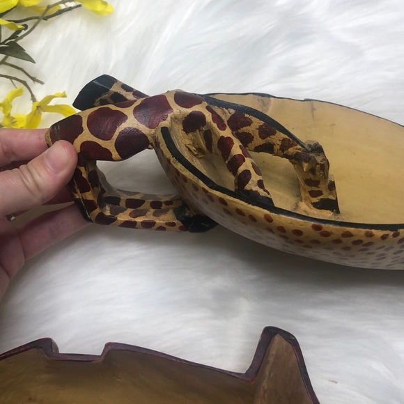 Wooden Handcrafted Giraffe Drinking Dish Set of 2 - Picture 4 of 11